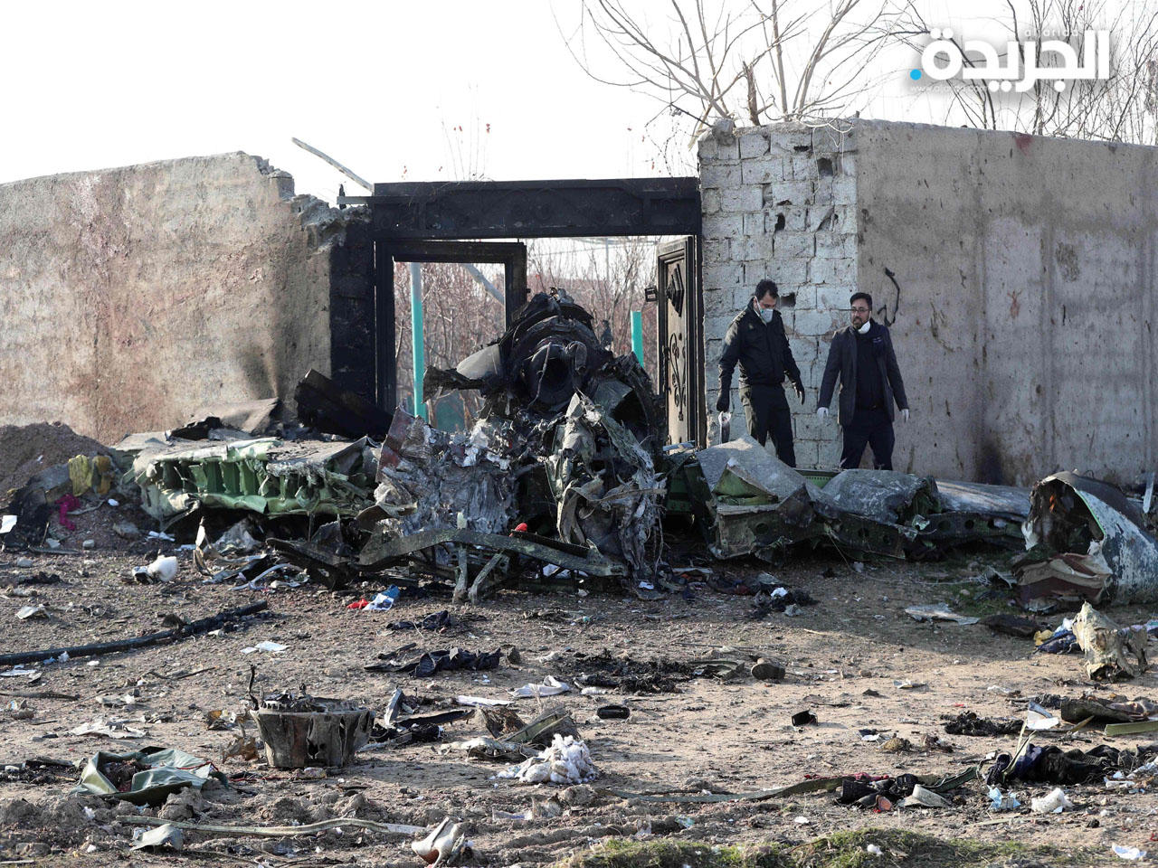 سقوط طائرة ركاب اوكرانية جنوب طهران ومقتل جميع ركابها