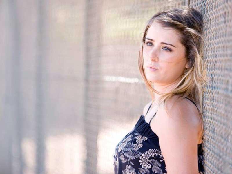 الفنانة التونسية عائشة بن أحمد