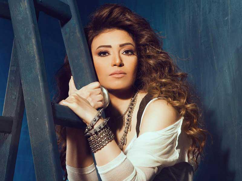 المطربة غادة رجب 