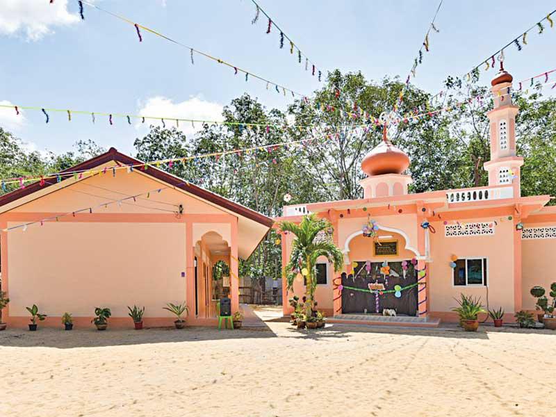 مركزاً لتحفيظ القرآن الكريم في تايلند