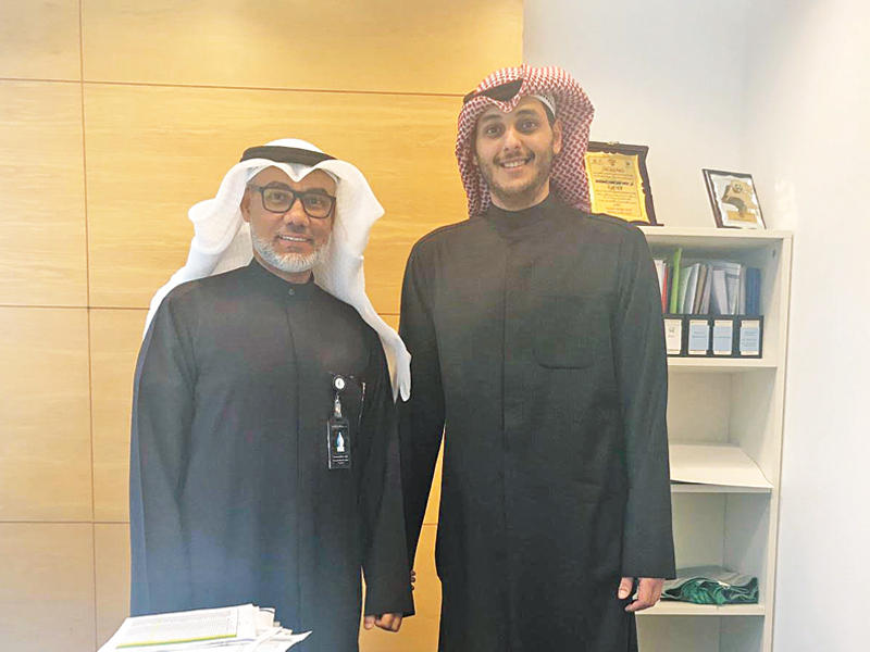 رئيس جامعة الخليج ورئيس الرابطة