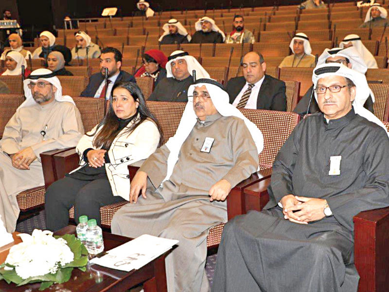 جانب من المشاركين في ورش «المحاسبة»