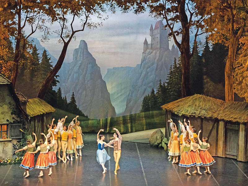 إحدى لوحات «جيزيل» 