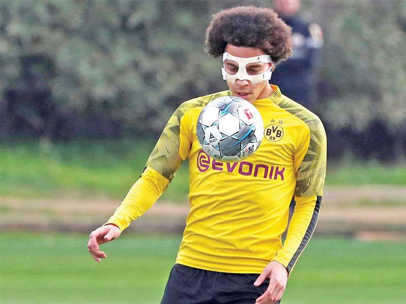 ألكس فيتسل، لاعب نادي بوروسيا دورتموند الألماني لكرة القدم ألكس فيتسل 