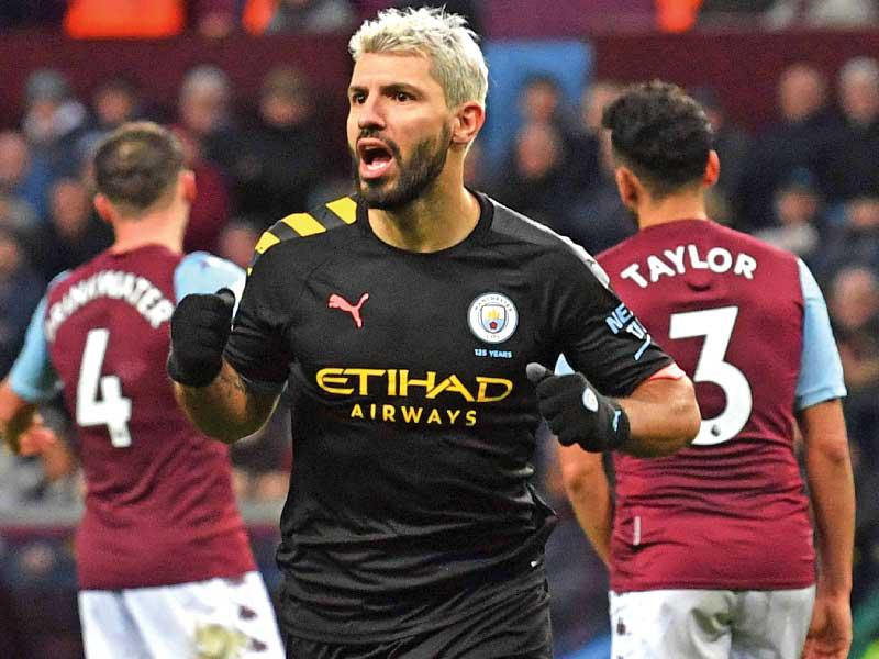 لاعب السيتي أغويرو