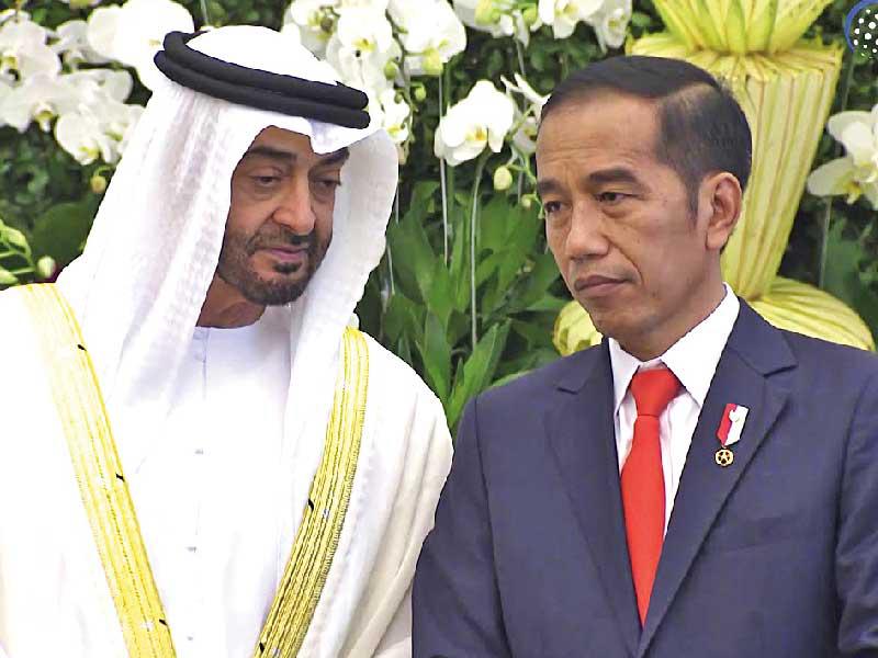 ولي عهد أبوظبي نائب القائد الأعلى للقوات المسلحة الإماراتية، محمد بن زايد ورئيس جمهورية إندونيسيا جوكو ويدودو
