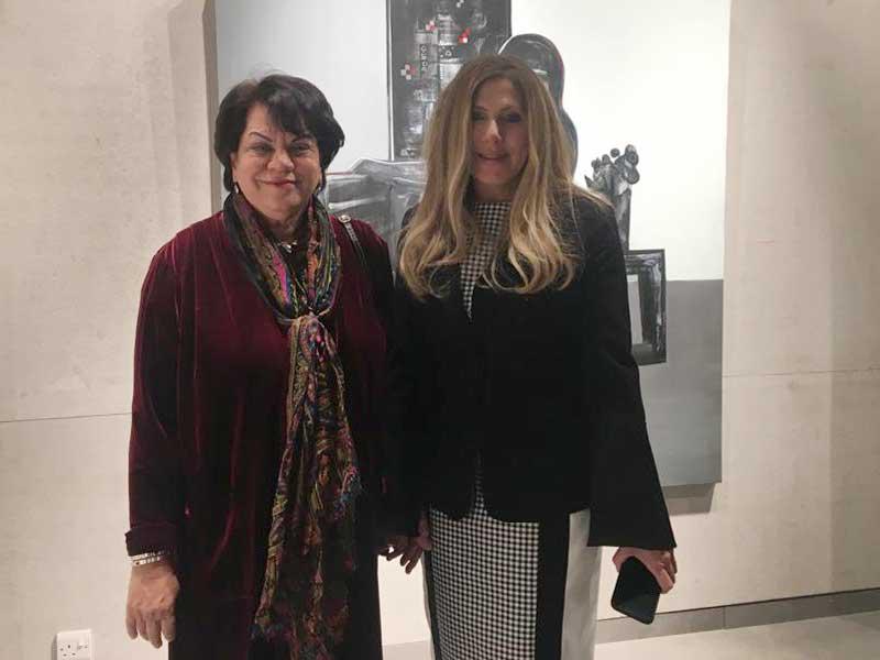 الفنانة التشكيلية سوزان بشناق و الفنانة التشكيلية ثريا البقصمي 