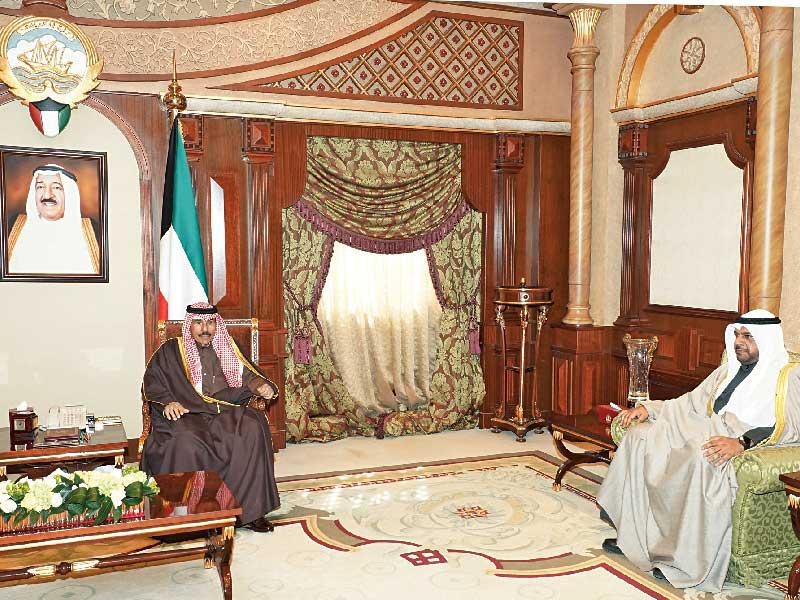 ولي العهد مستقبلاً المنصور أمس