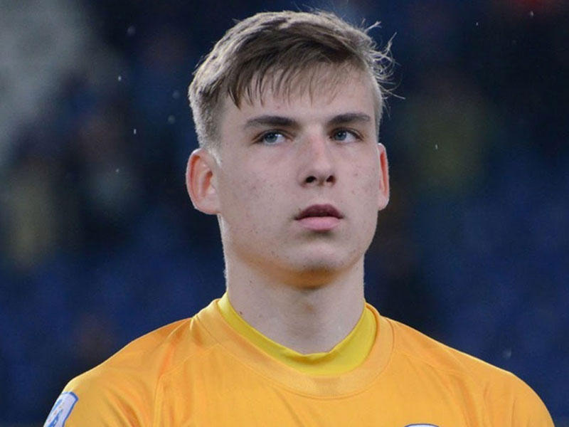 الحارس الأوكراني أندري لونين