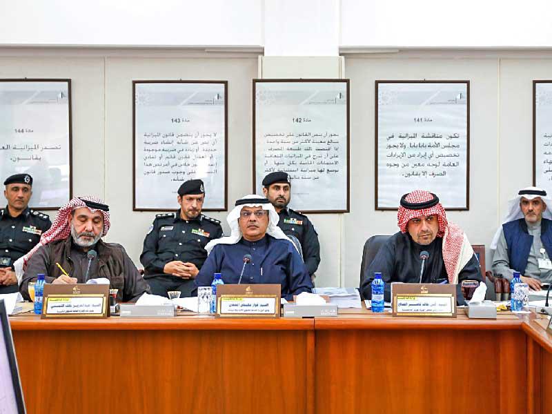 وزير الداخلية في اجتماع «الميزانيات» أمس