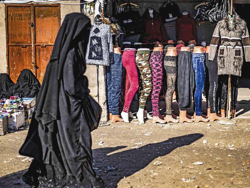 آلاف السوريين نزحوا من ادلب منذ ديسمبر