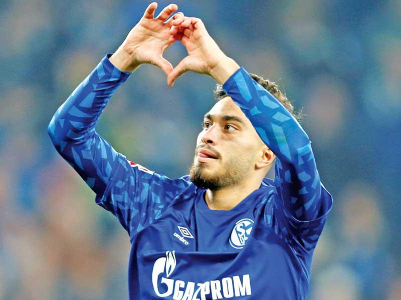 سيردار نجم فريق شالكة في الدوري الالماني