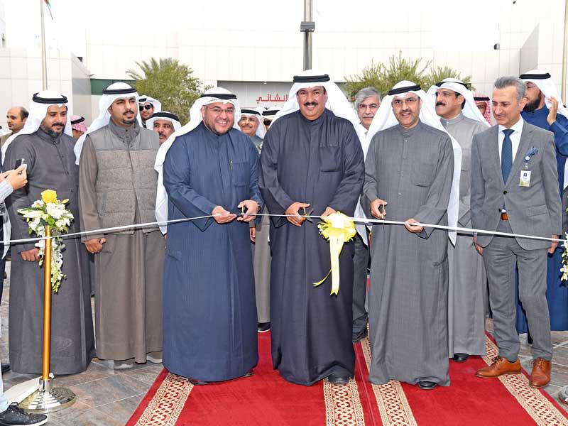 المدير العام للهيئة  العامة للتــعلــيـــــــم التطــبـــيقـــي والتـــدريــــــب د. علي المضف خلال افتتاحه فعالية «أسبوع التدريب المتميز التطوعي السادس»