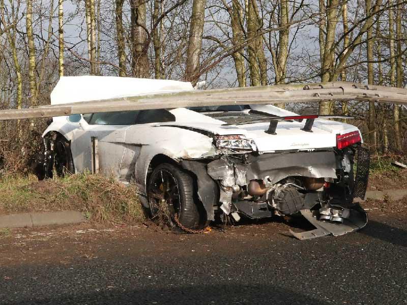 سيارة سيرجيو روميرو بعد الحادث