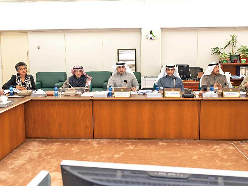 الغانم في اجتماع «الخارجية» أمس