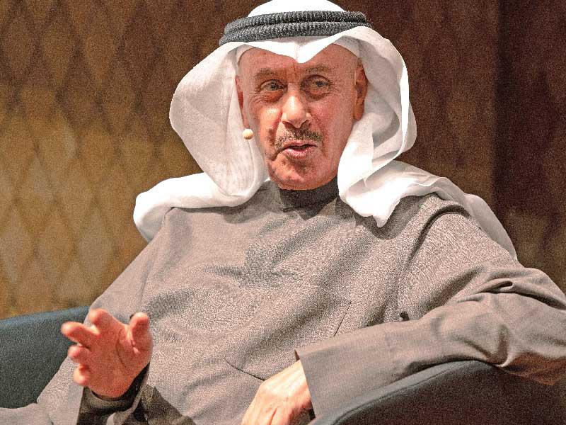 الأديب د. خليفة الوقيان