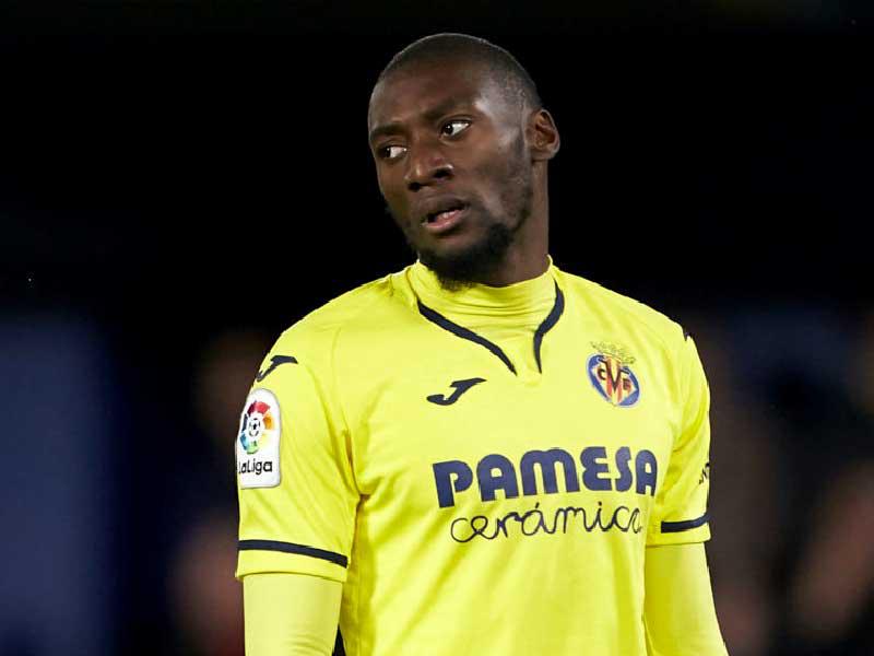 لاعب نادي فياريال الاسباني  الكاميروني كارل توكو إكامبي