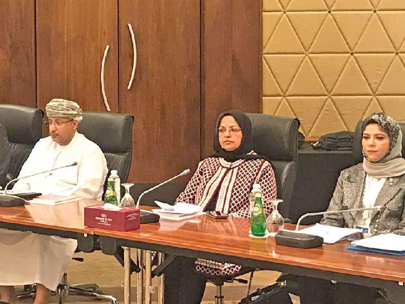 المضف والقبندي خلال افتتاح الورشة 