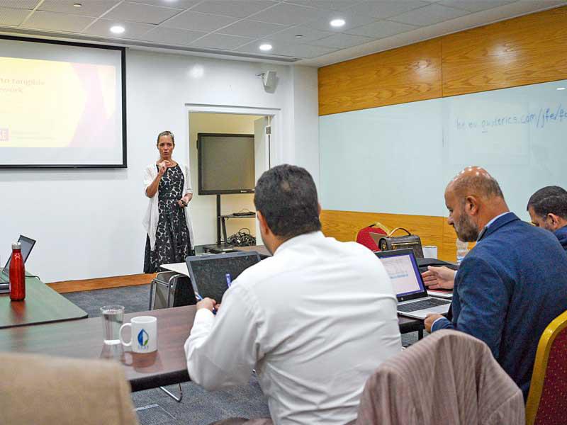 جانب من محاضرات المشروع