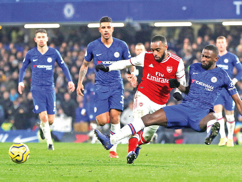 جانب من مباراة أرسنال وتشلسي