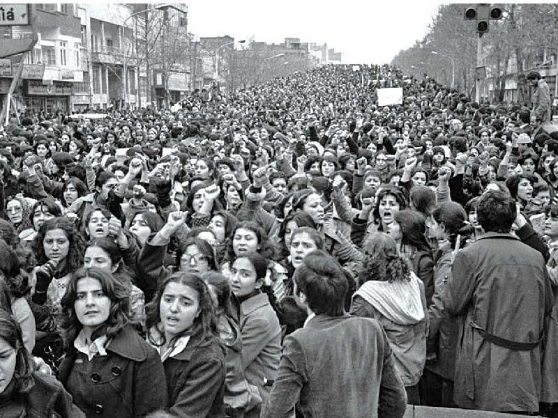 الثورة الإيرانية التي أطاحت الشاه في عام 1979