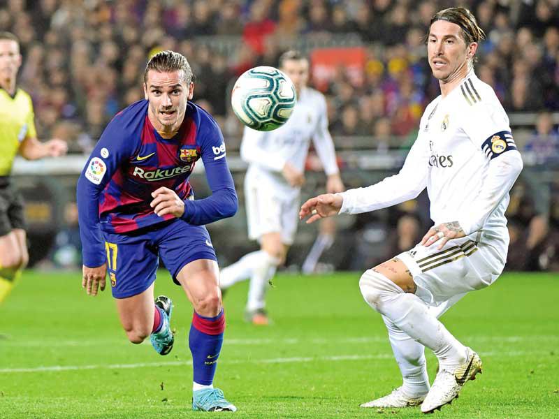 لاعب نادي برشلونه الاسباني الفرنسي أنطوان غريزمان