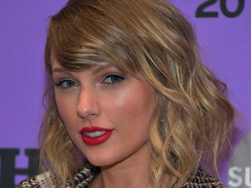 نجمة البوب تايلور سويفت