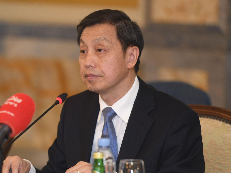 سفير الصين لدى البلاد لي مينغ قان