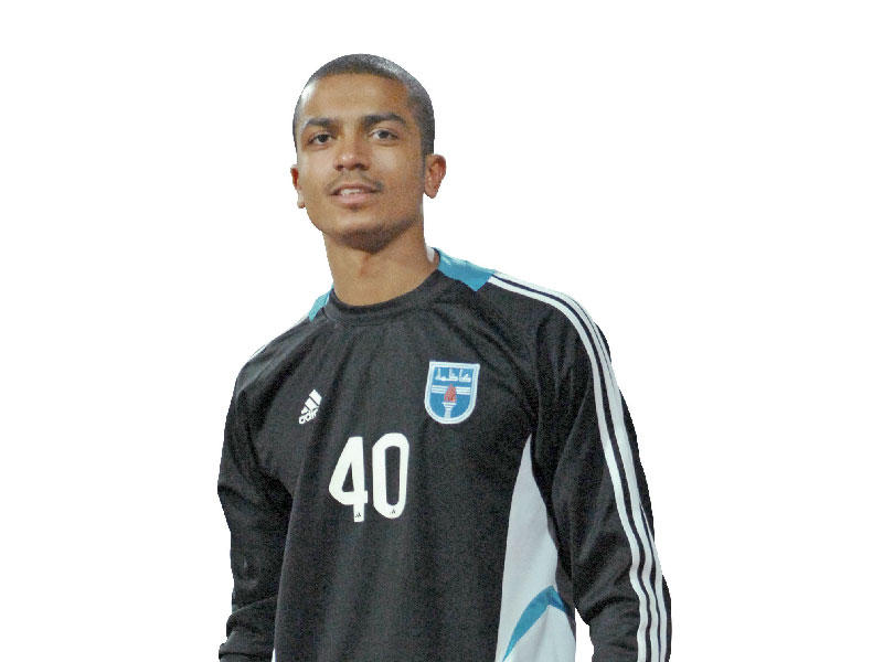 حارس مرمى منتخبنا الوطني الأول ونادي كاظمة حسين كنكوني