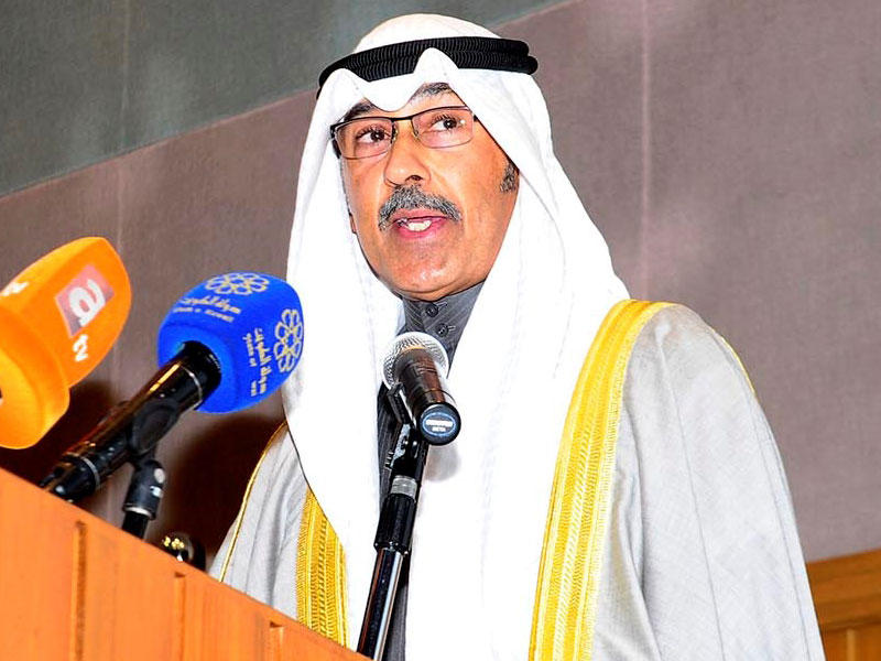 محافظ الأحمدي الشيخ فواز الخالد