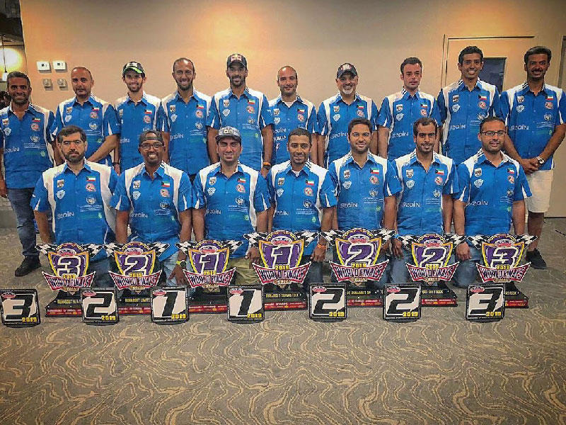 لاعبي منتخبنا الوطني للدراجات المائية