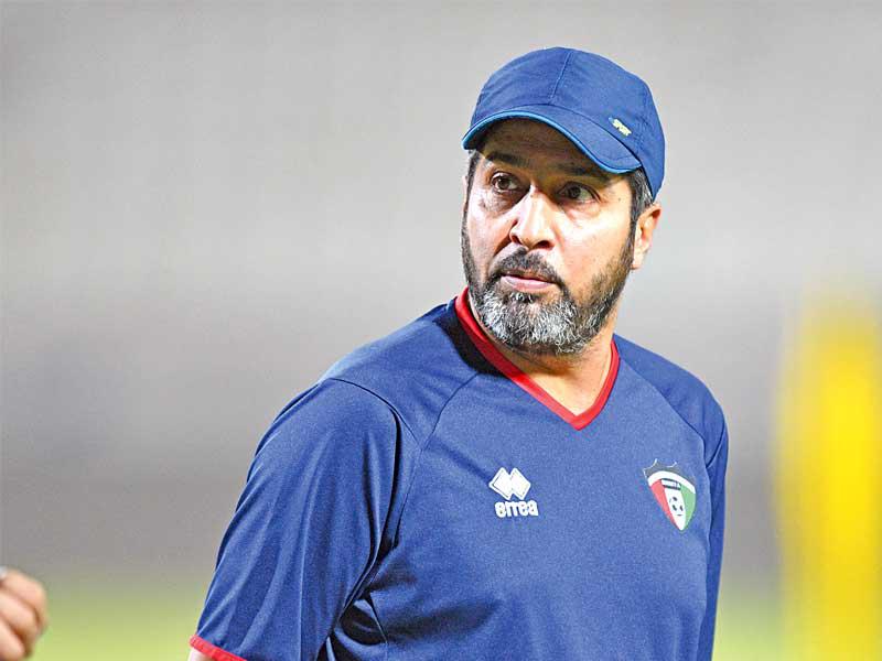 مدرب المنتخب الكويتي الأول لكرة القدم ثامر عناد 