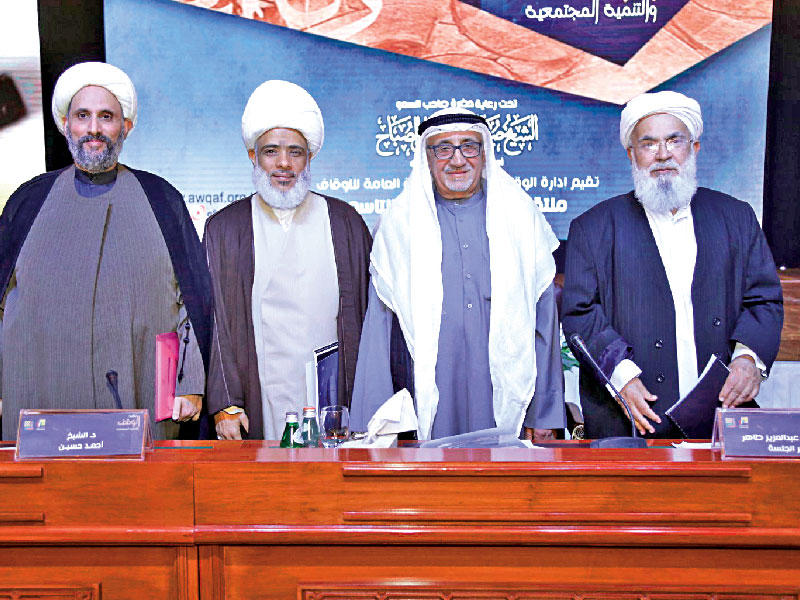 المتحدثون في الجلسة الأولى بالملتقى 