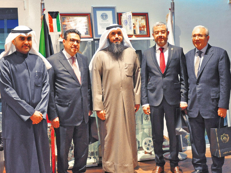 العتل والعتيبي خلال استقبال الوفد المصري