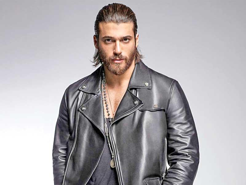 الممثل التركي ​جان يامان​