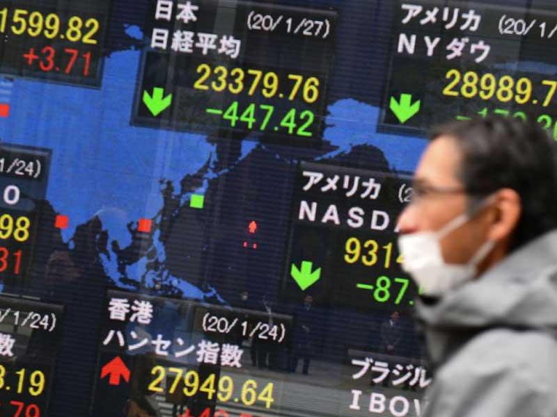 النفط يستقر بعد تراجعات بسبب فيروس كورونا