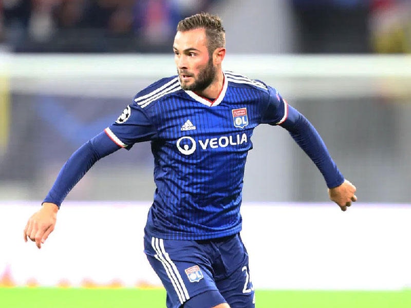 لوكا توزار لاعب وسط أولمبيك