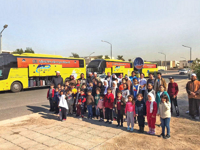 طلاب مراكزها القرآنية المتميزين في حفظ القرآن الكريم