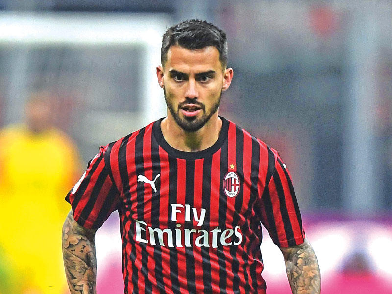 مهاجم إيه سي ميلان، الإسباني خوسيه خواكين فرنانديز (سوسو) 