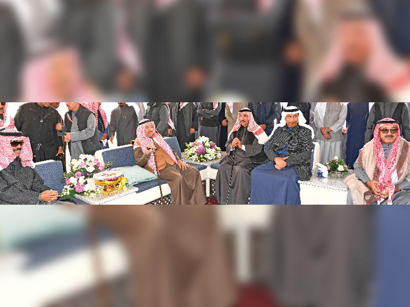 الأمير يتوسط ولي العهد وجابر العبدالله وجابر المبارك وناصر صباح الأحمد