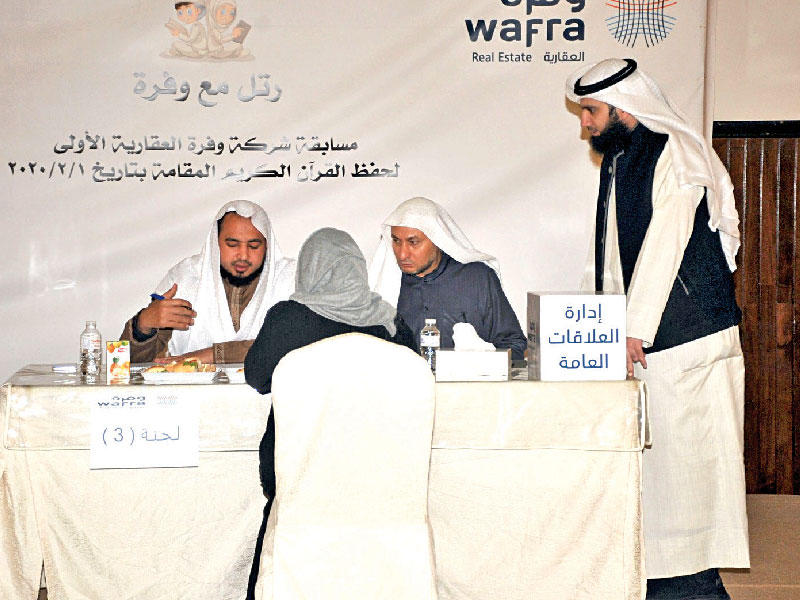 رئيس اللجنة الشيخ بدر العلي متابعاً عمل اللجان  