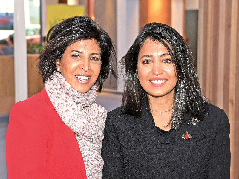 فرح الحميضي وإقبال الأحمد