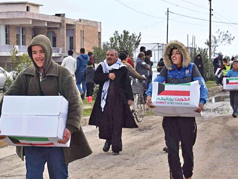  مؤسسات الكويت وهيئاتها المعنية بالعمل الإنساني توزع المساعدات في الموصل