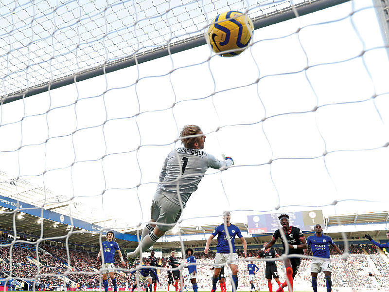 روديغر نجم تشلسي يسجل الهدف الثاني في مرمى ليستر