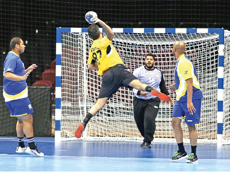 جانب من مباراة القادسية والساحل (تصوير جورج رجي)