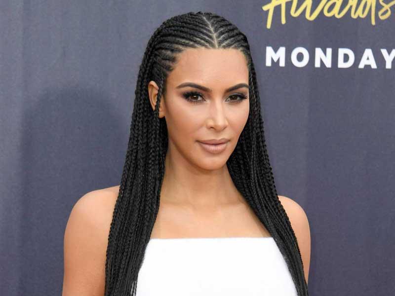 نجمة تلفزيون الواقع ​كيم كارداشيان