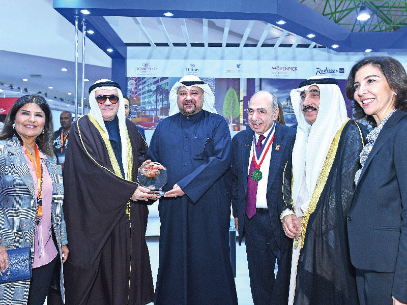 في جناح الاتحاد