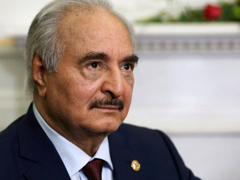 قائد قوات شرق ليبيا خليفة حفتر