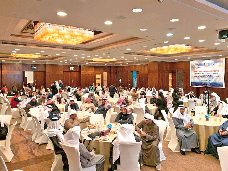 جانب من اجتماع اصحاب المكاتب مع الجانب الفلبيني