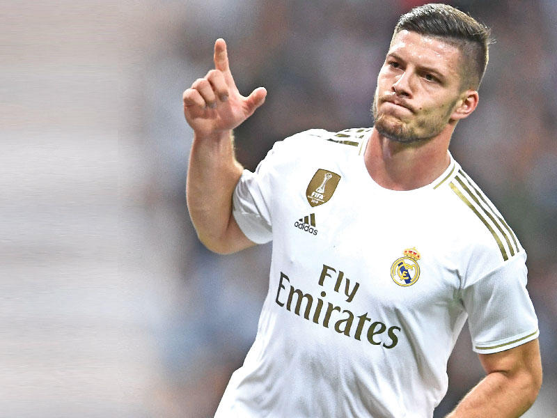  لوكا يوفيتش نادي مهاجم ريال مدريد